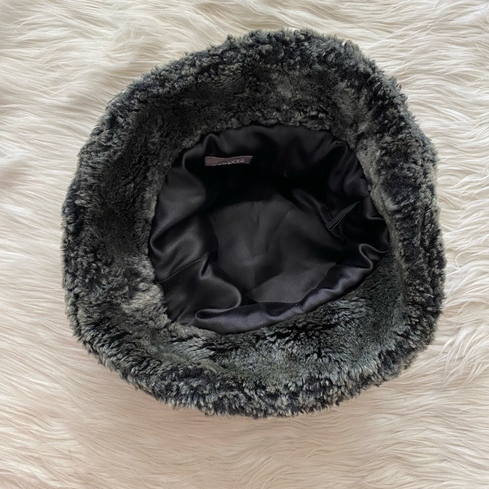 Vinatge Wilson’s Leather Gray Fur Faux Bucket Hat Y2K - Picture 4 of 9